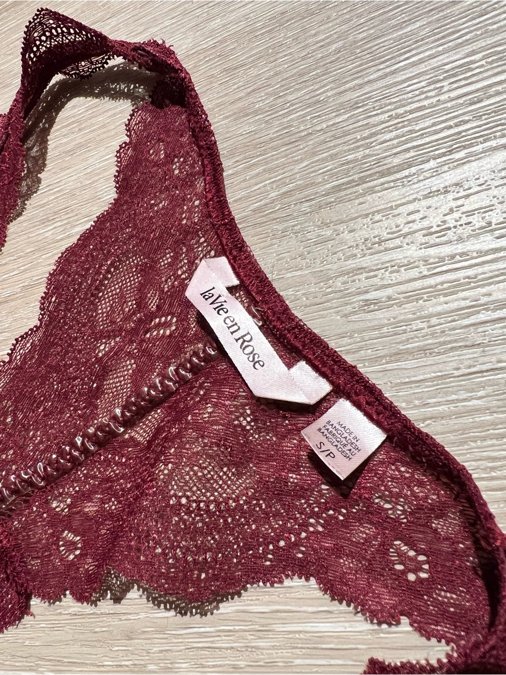 Y2K Le Vie En Rose Lace Trim Deep V Neck Chemise in Burgundy Women’s Small - Picture 7 of 7